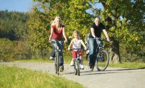 Andare in bicicletta.