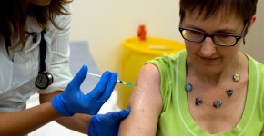 Sperimentazioni del vaccino per l'ebola.